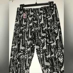 2 for $25 NWT Legging Army GIRAFFE Leggings (TC)
